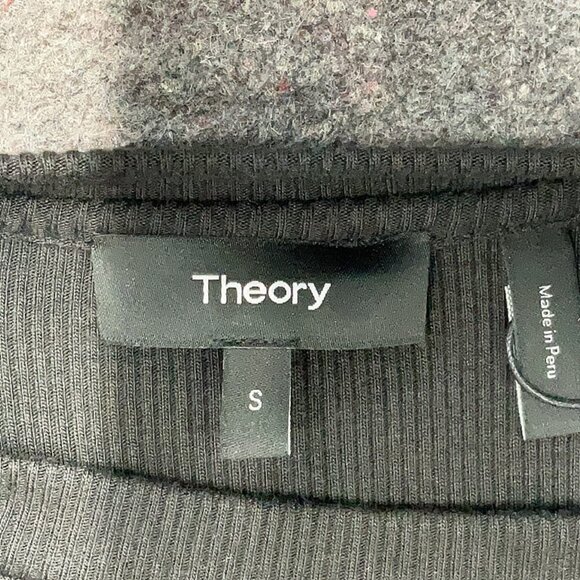 Theory ribbed black tee NWT - Picture 6 of 8